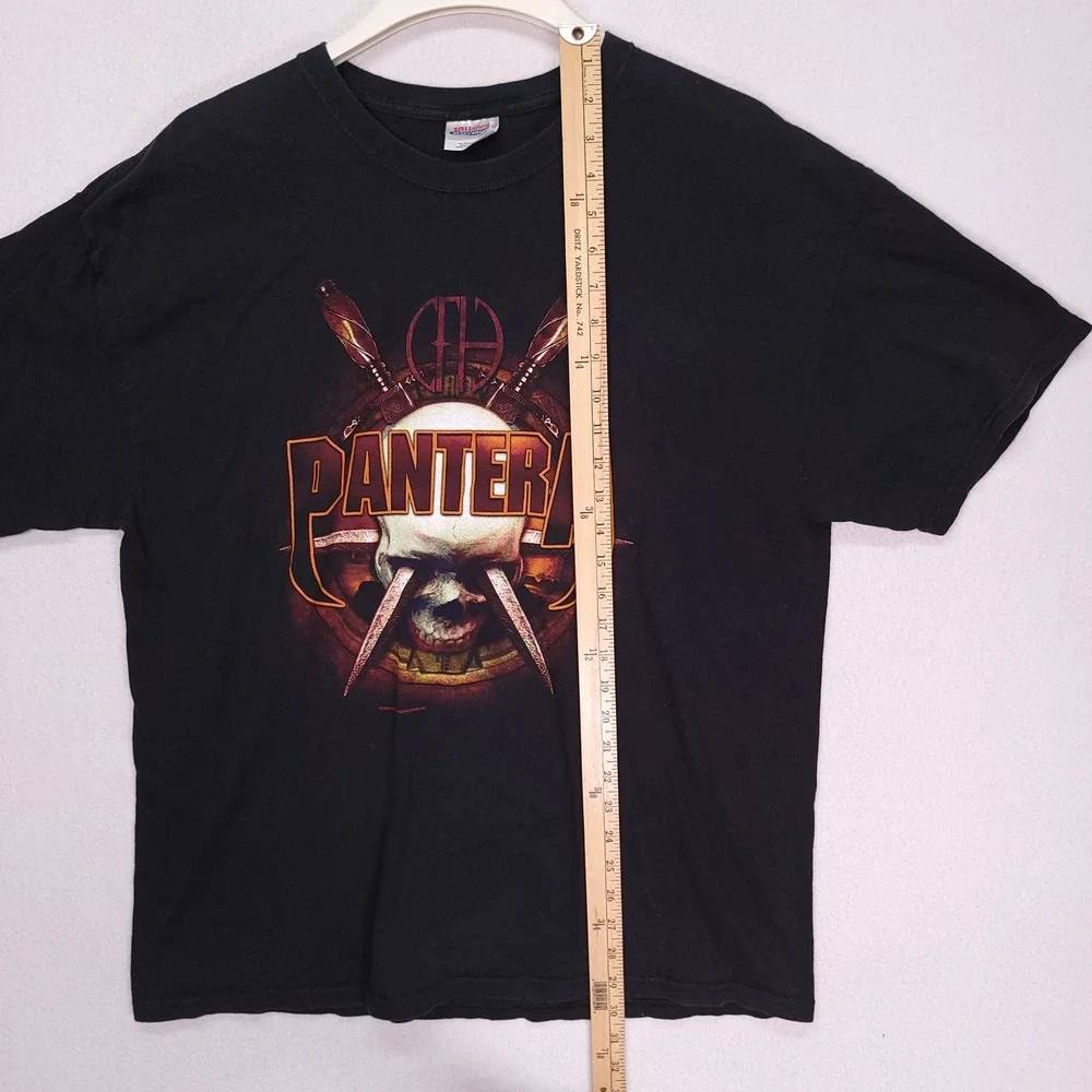Hanes pantera graphic